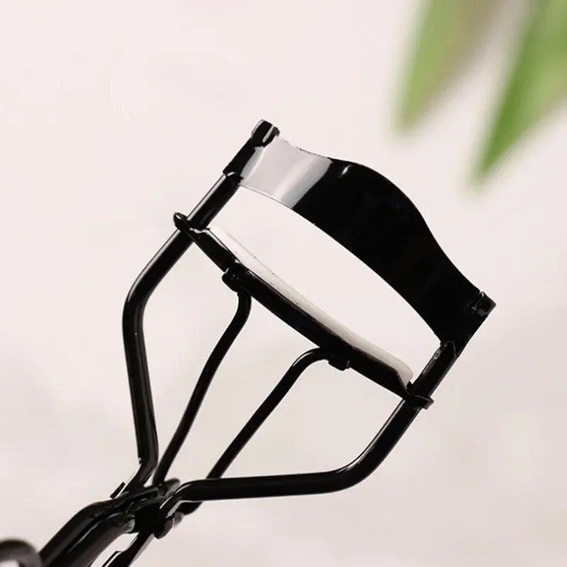 LashLuxe Eyelash Curler